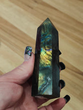 Load image into Gallery viewer, Labradorite Point P.I #184