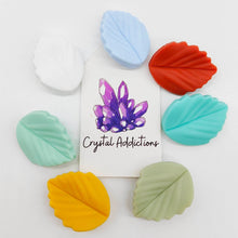 Load image into Gallery viewer, Beads - Silicone Focal Reduced to Clear