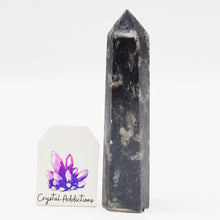 Load image into Gallery viewer, Arfvedsonite Point #79