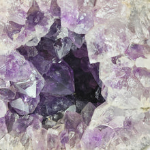 Load image into Gallery viewer, Amethyst Geode #85