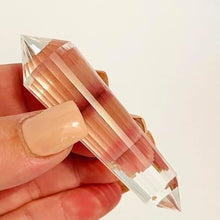 Load image into Gallery viewer, Clear Quartz Vogel #111