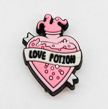 Load image into Gallery viewer, Beads - Silicone Focal #3