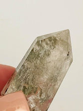 Load image into Gallery viewer, Scenic Garden Quartz Point #57