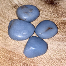 Load image into Gallery viewer, Angelite Tumble