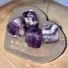 Load image into Gallery viewer, Chevron Amethyst Tumble