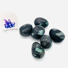 Load image into Gallery viewer, Emerald Tumbles