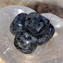 Load image into Gallery viewer, Larvikite Tumble