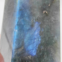 Load image into Gallery viewer, Labradorite Point # 21
