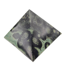 Load image into Gallery viewer, Kambaba Jasper Pyramid # 165
