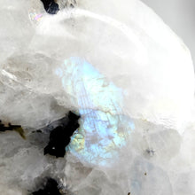 Load image into Gallery viewer, Moonstone Heart # 115
