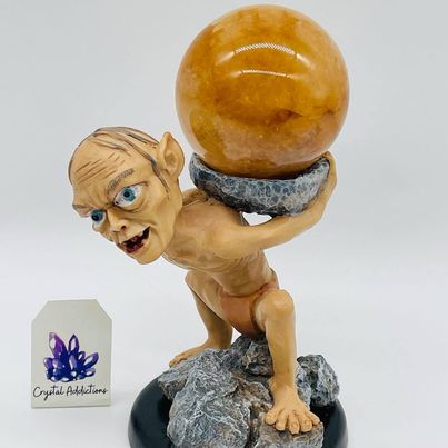 Gollum Sphere Stand