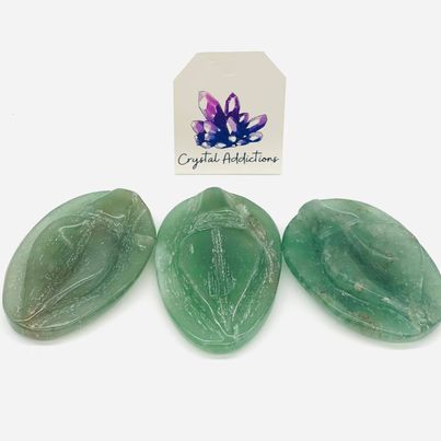 Green Aventurine Vulva # 43