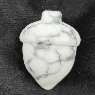 Howlite Acorn # 85