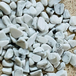Howlite Chips