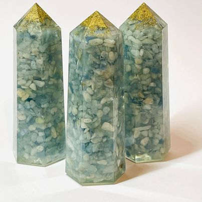 Aquamarine Resin Chip Point